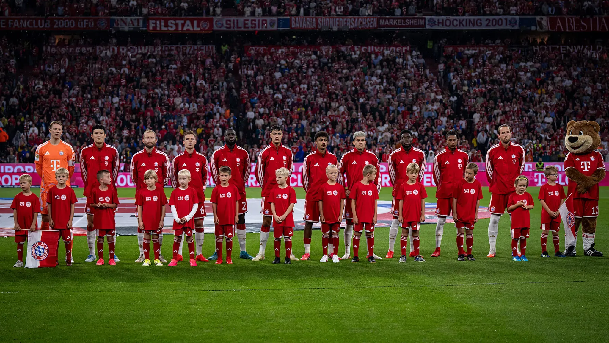 Bayern de Munique goleia no arranque da Bundesliga 